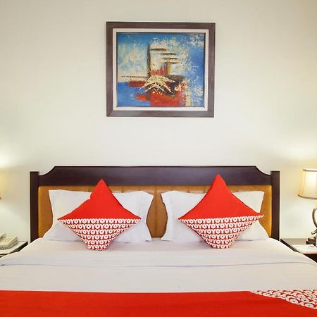 Oyo 108 Hotel Surya جاكرتا المظهر الخارجي الصورة