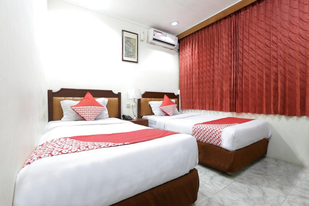Oyo 108 Hotel Surya جاكرتا المظهر الخارجي الصورة