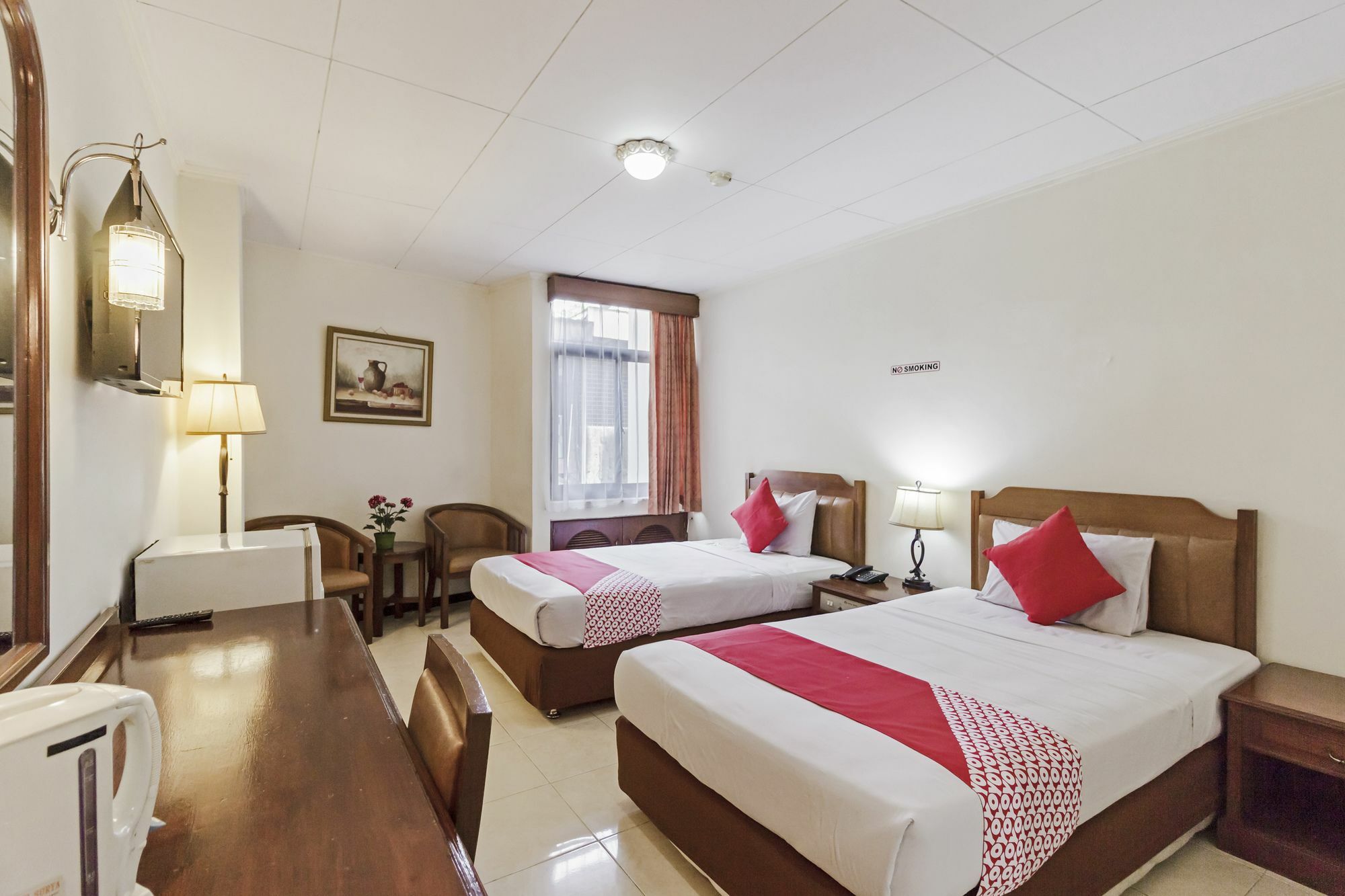 Oyo 108 Hotel Surya جاكرتا المظهر الخارجي الصورة