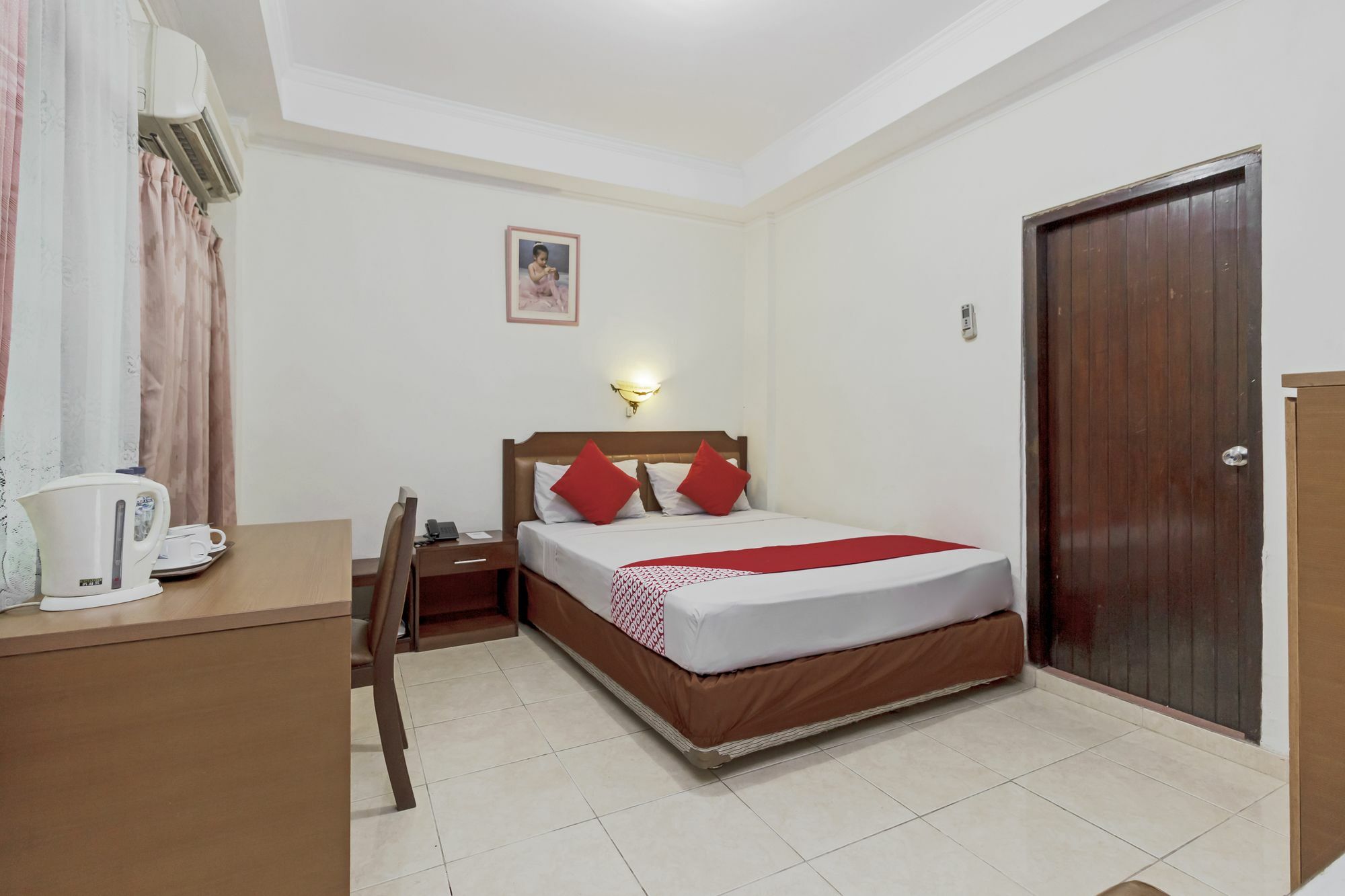 Oyo 108 Hotel Surya جاكرتا المظهر الخارجي الصورة