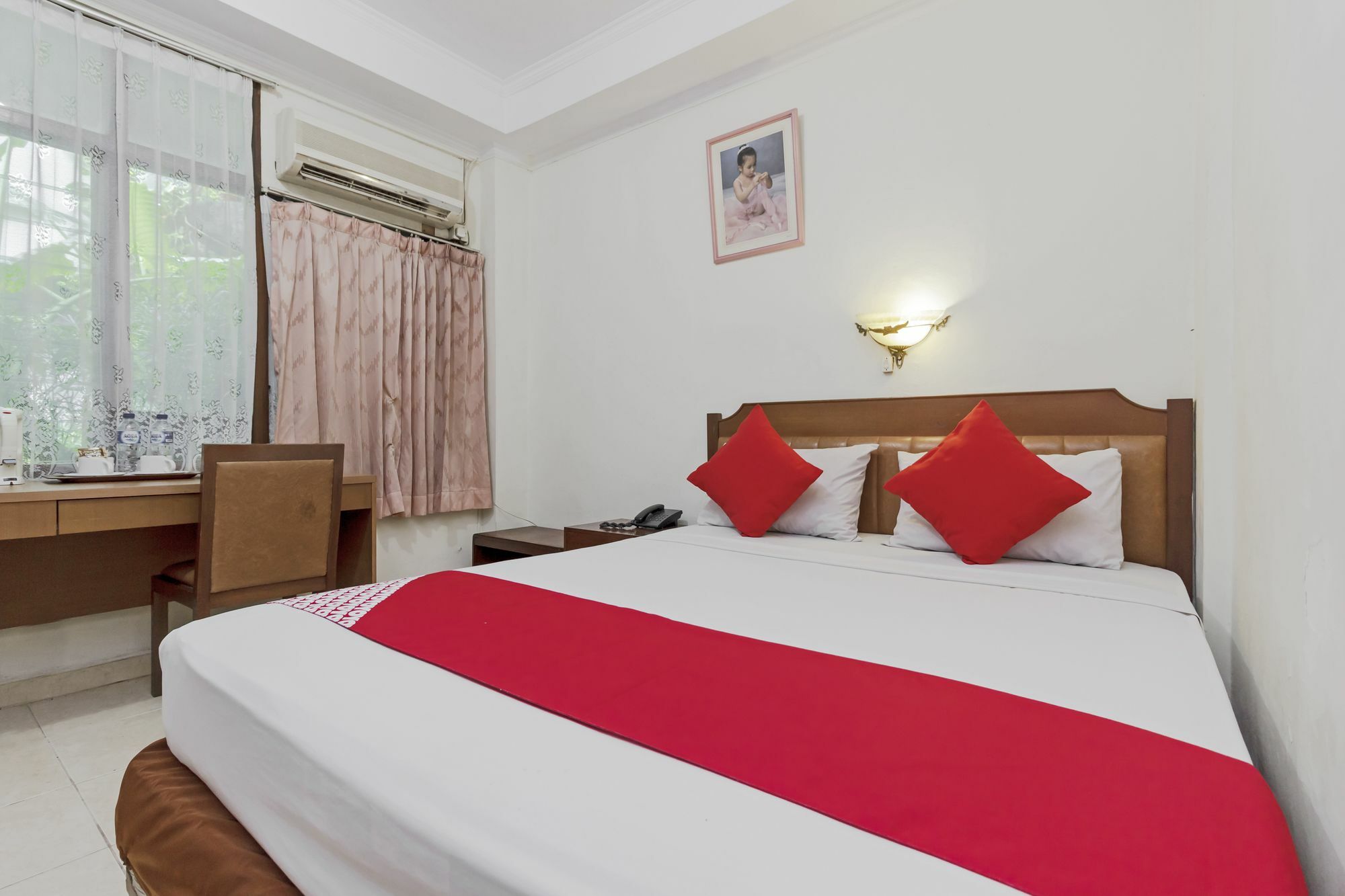 Oyo 108 Hotel Surya جاكرتا المظهر الخارجي الصورة