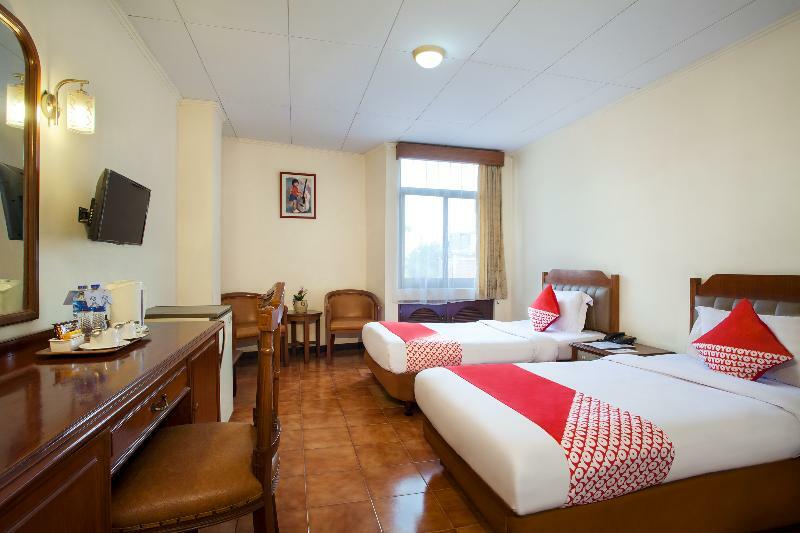 Oyo 108 Hotel Surya جاكرتا المظهر الخارجي الصورة